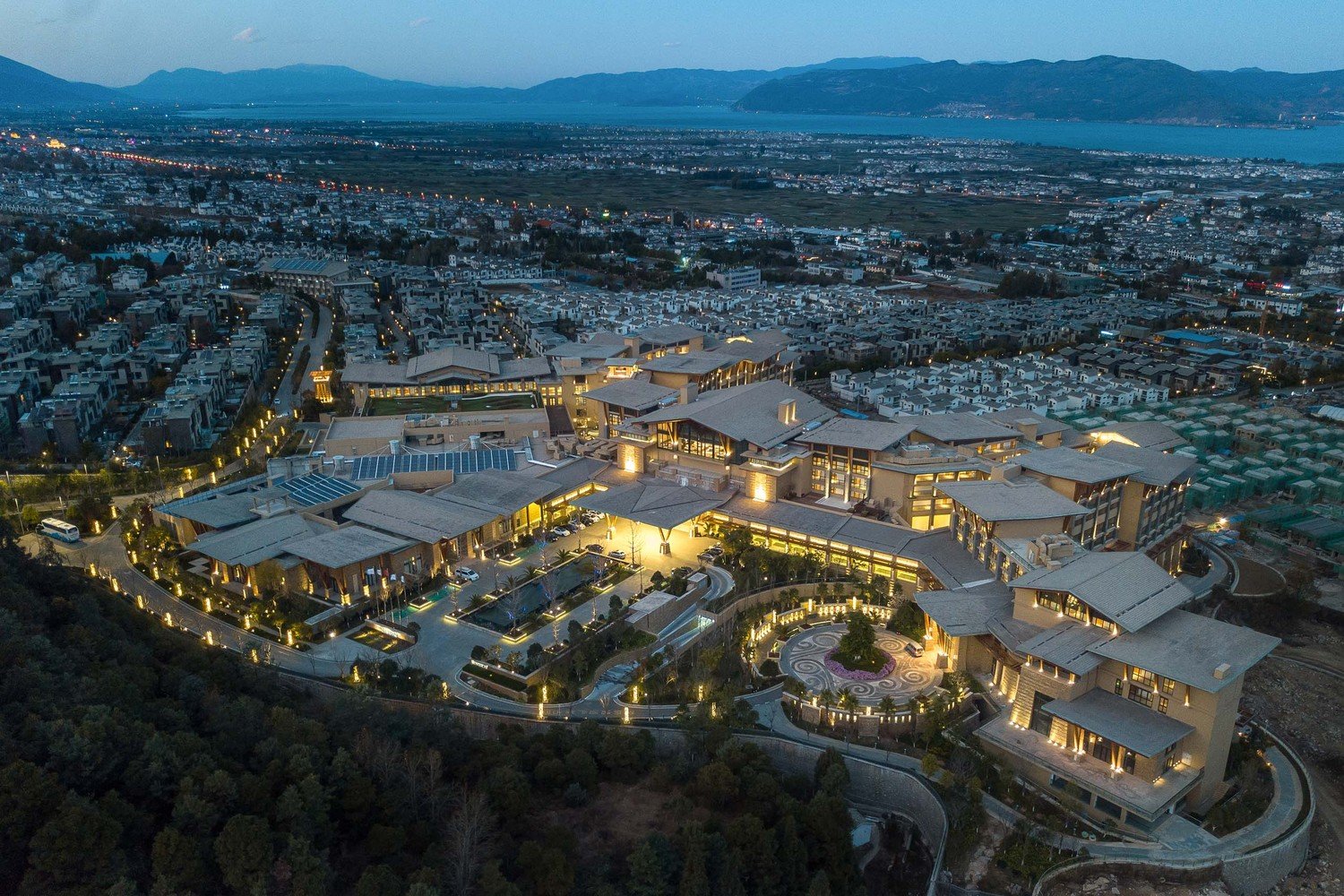 大理實(shí)力希爾頓酒店