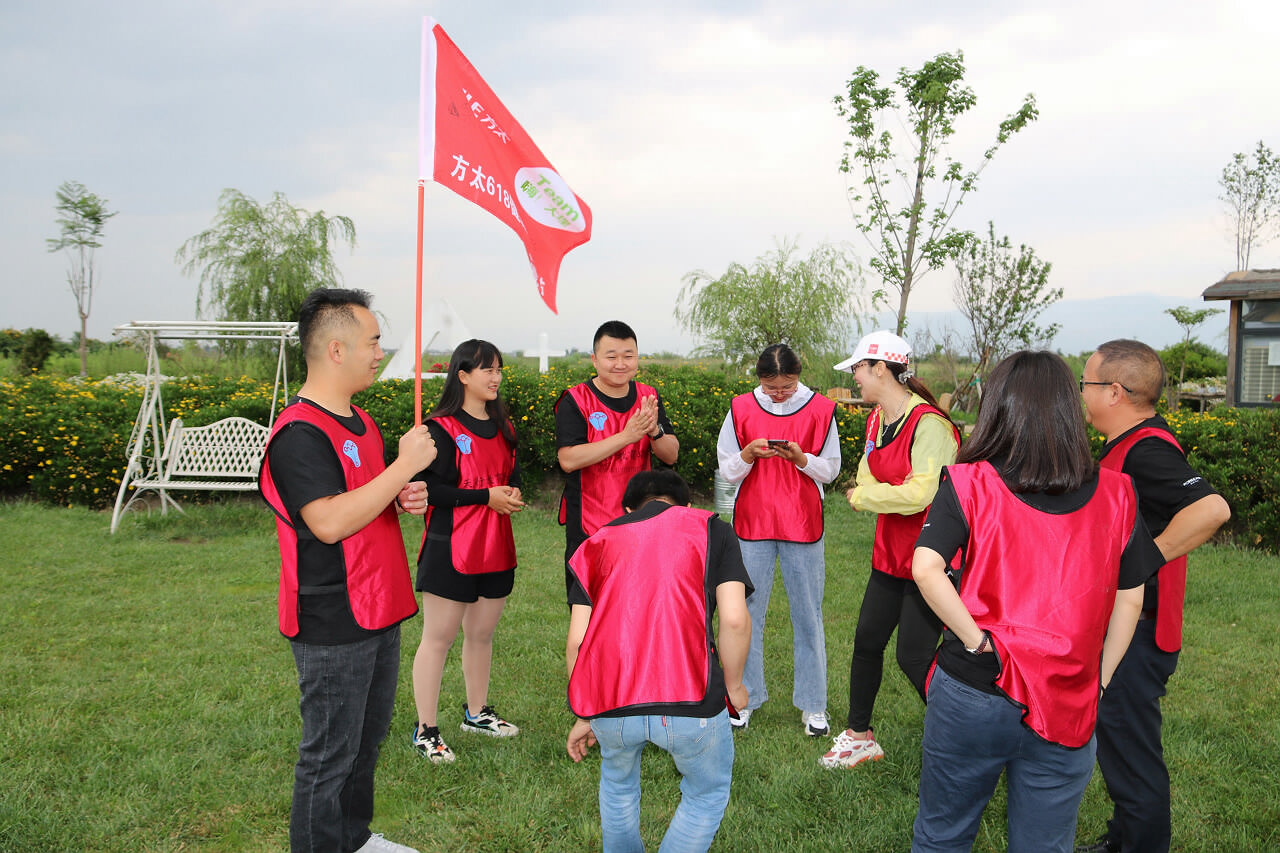 大理戶外拓展訓(xùn)練活動(dòng)