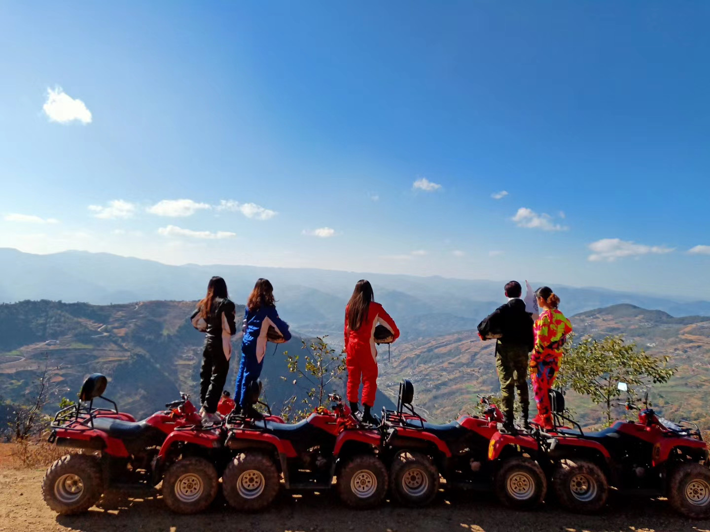 大理石門(mén)關(guān)沙灘ATV越野摩托基地