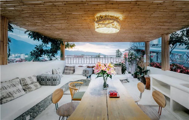 這個藏在大理古城內(nèi)的網(wǎng)紅民宿，盡顯風(fēng)花雪月之鄉(xiāng)的別樣浪漫情調(diào)