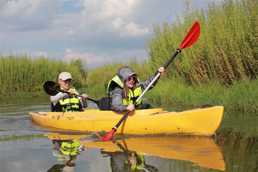 2021年百濟(jì)神州技術(shù)會(huì)議暨企業(yè)洱海騎行暨水花基地皮劃艇拓展團(tuán)建活動(dòng)在大理舉辦