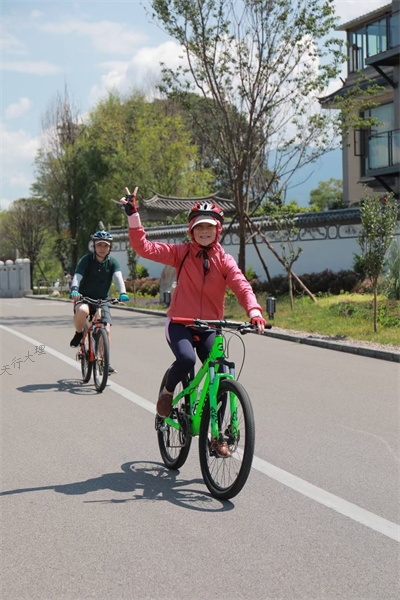 2021年百濟(jì)神州技術(shù)會(huì)議暨企業(yè)洱海騎行暨水花基地皮劃艇拓展團(tuán)建活動(dòng)在大理舉辦