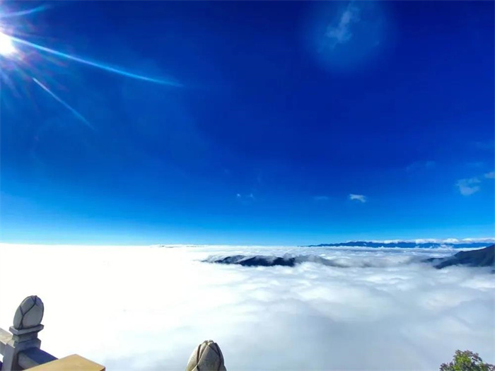 奔赴雞足山，看最美天際線，打卡大理小眾旅游地