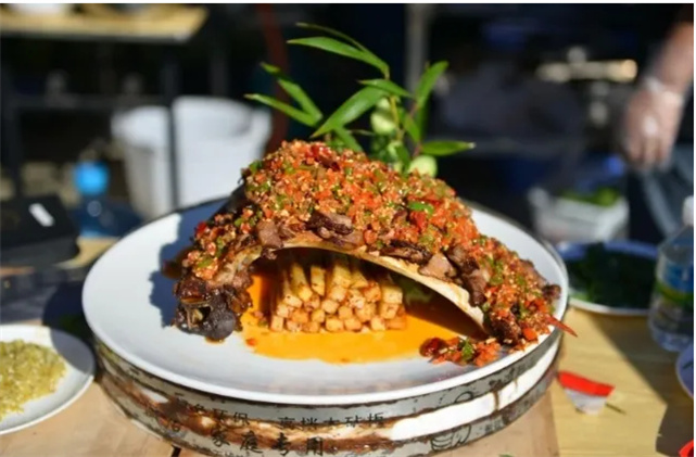 【創(chuàng)意大理】舌尖擺擂，彌渡飲食江湖擺出15套名宴！