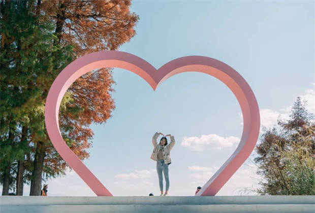 大理旅游：大理旅行社：情人節(jié)游玩指南，大理這些游玩地甜度100%