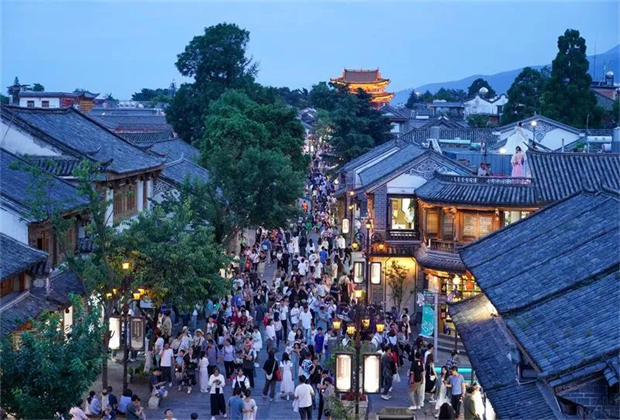 文旅周刊丨大理一村落擬入選中國美麗休閑鄉(xiāng)村、暑期大理旅游“熱”力十足