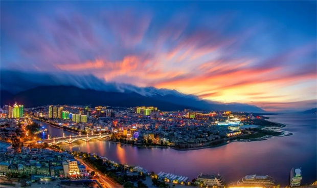 云南旅游,云南旅行社,云南團(tuán)建公司,云南策劃公司,云南會(huì)議會(huì)展,云南活動(dòng)執(zhí)行,大理旅游,大理旅行社,大理團(tuán)建公司,大理策劃公司,大理會(huì)議會(huì)議會(huì)展,大理活動(dòng)執(zhí)行：夜游大理，有多愜意？